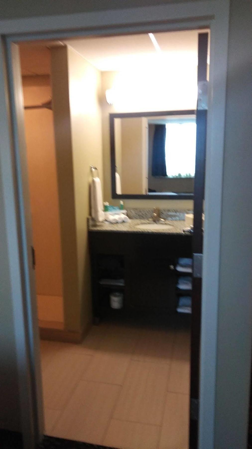 Holiday Inn Express Pittsburgh West - Greentree, An Ihg Hotel Crafton Exterior foto